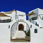 Yades - Sea View - Adults Only Apart Otel