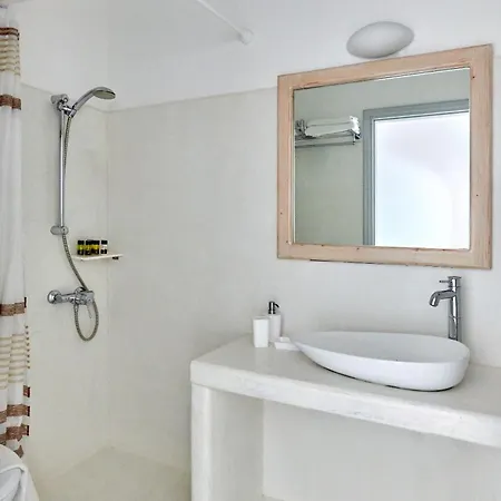 Yades - Sea View - Adults Only 公寓式酒店 纳乌萨