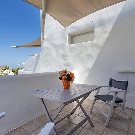 Yades - Sea View - Adults Only 4*