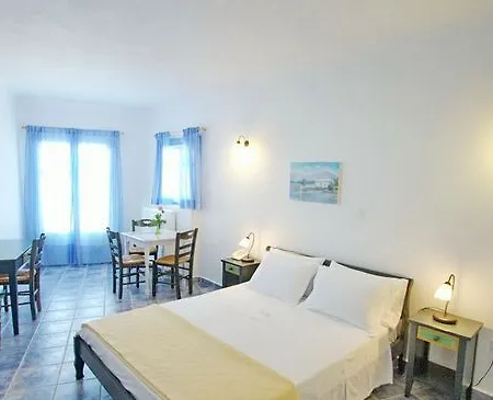 Yades - Sea View - Adults Only 公寓式酒店 纳乌萨